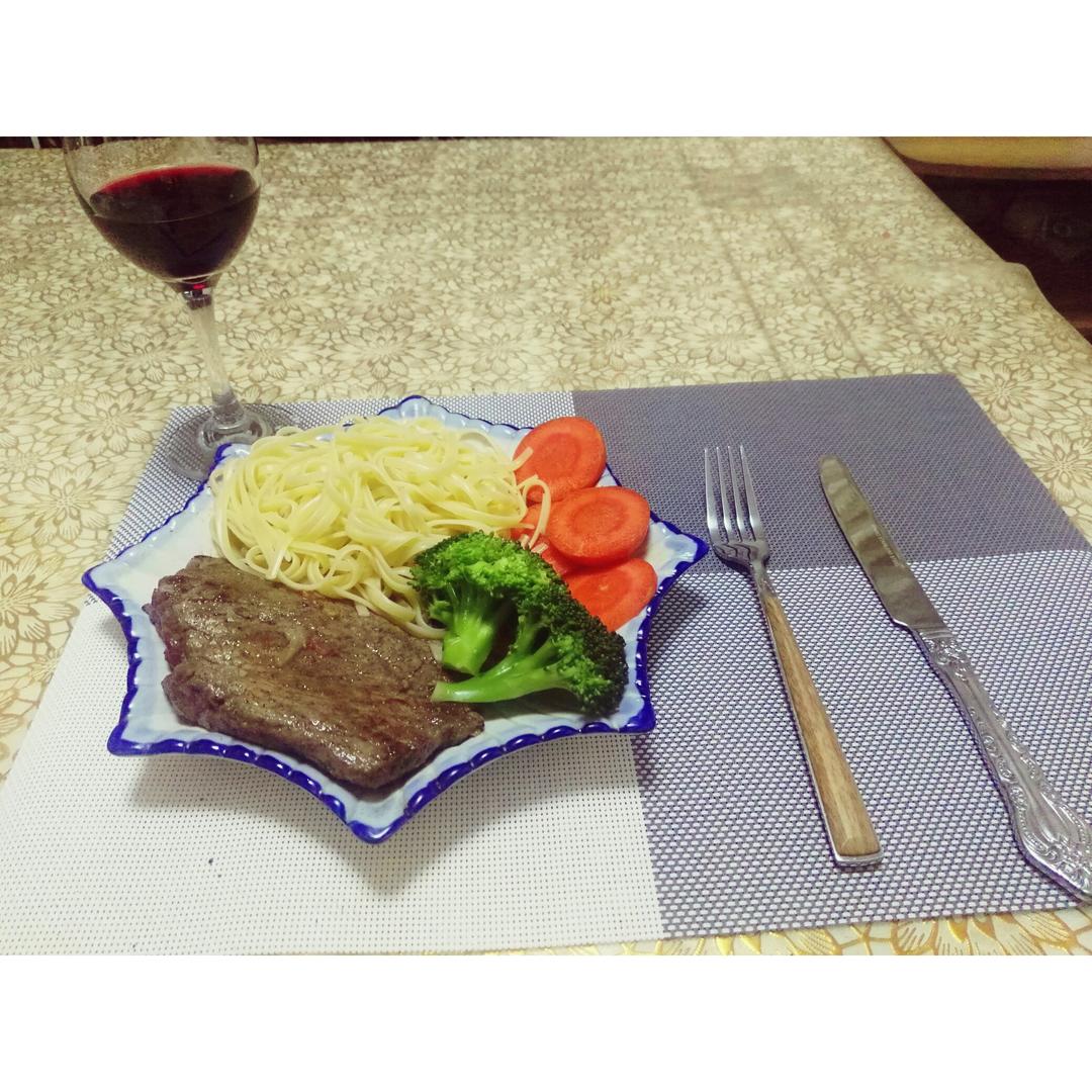 黑椒牛排