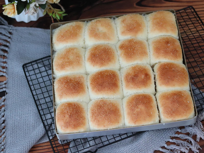 纯奶手撕吐司的做法 步骤1