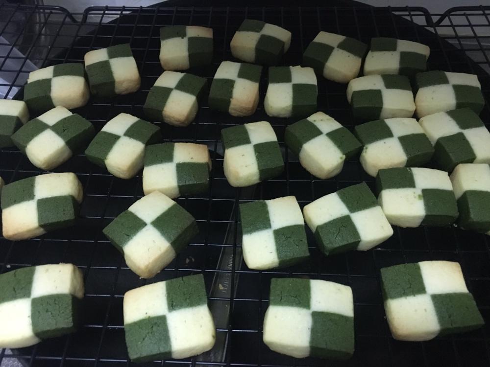 双色小棋格饼干