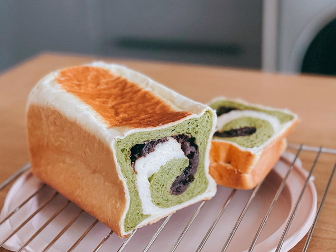 抹茶豆沙蔓越莓干吐司