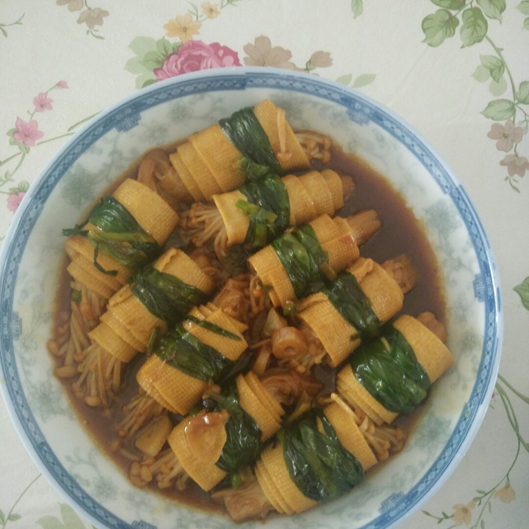 豆皮卷金针菇