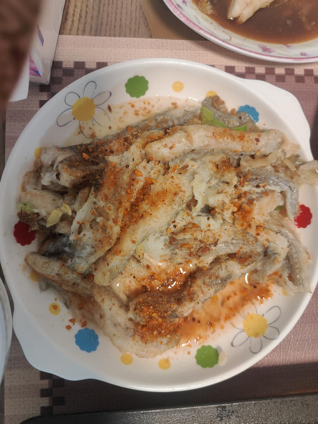 《风味人间》 之 椒盐九肚鱼（龙头鱼）by wqy