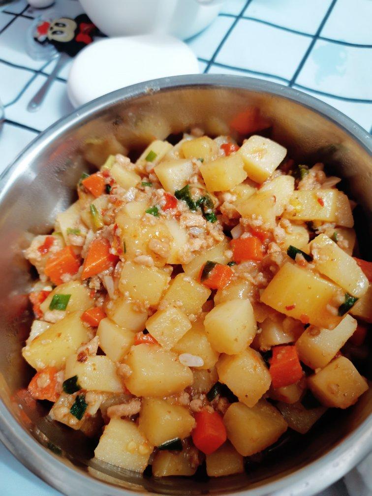 超级下饭肉沫土豆