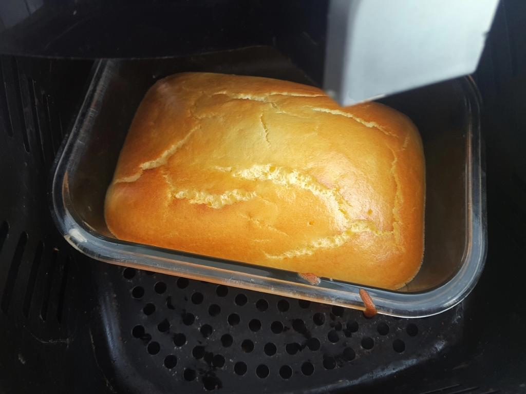 巨好吃且简单的空气炸锅低糖酸奶蛋糕