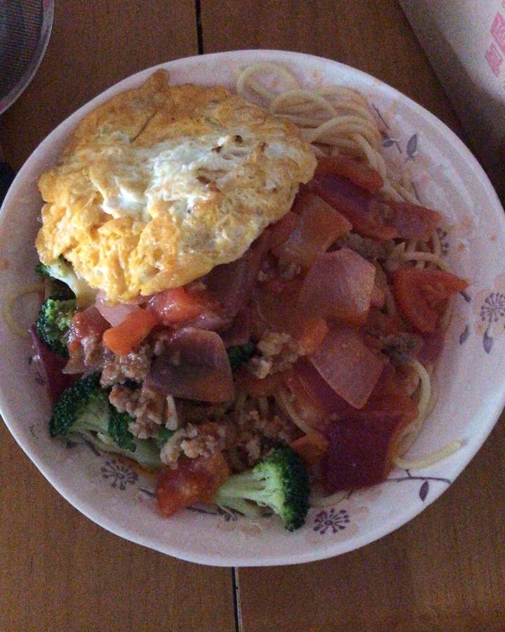 番茄肉酱意大利面