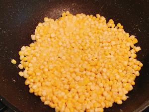 ✨美味可口❗️零失败，一上桌就光盘的椒盐玉米的做法 步骤6
