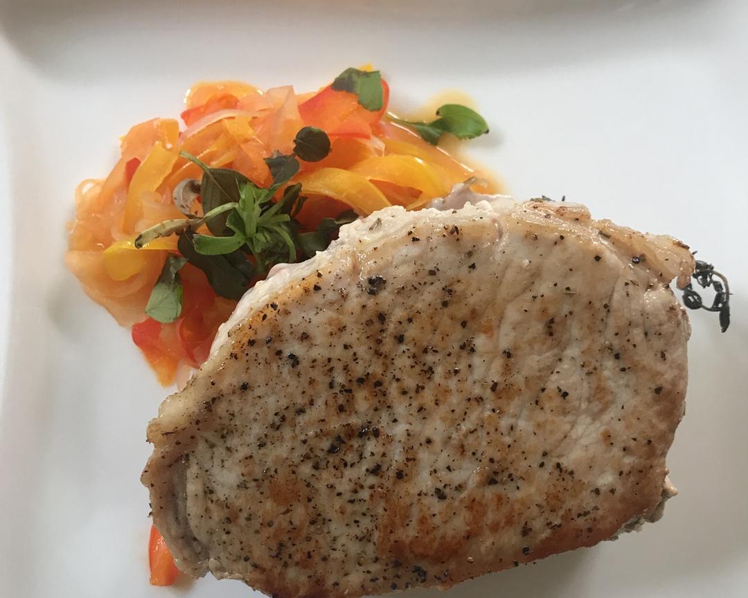 糖醋彩椒酱蒜香西式煎猪扒pork chop的做法