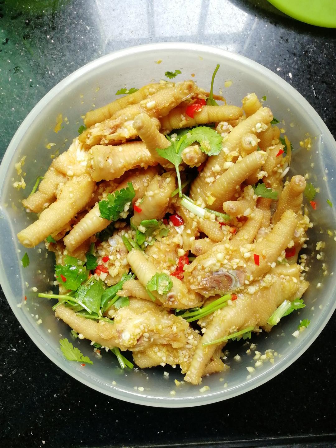 香辣蒜香凉拌爽脆鸡脚