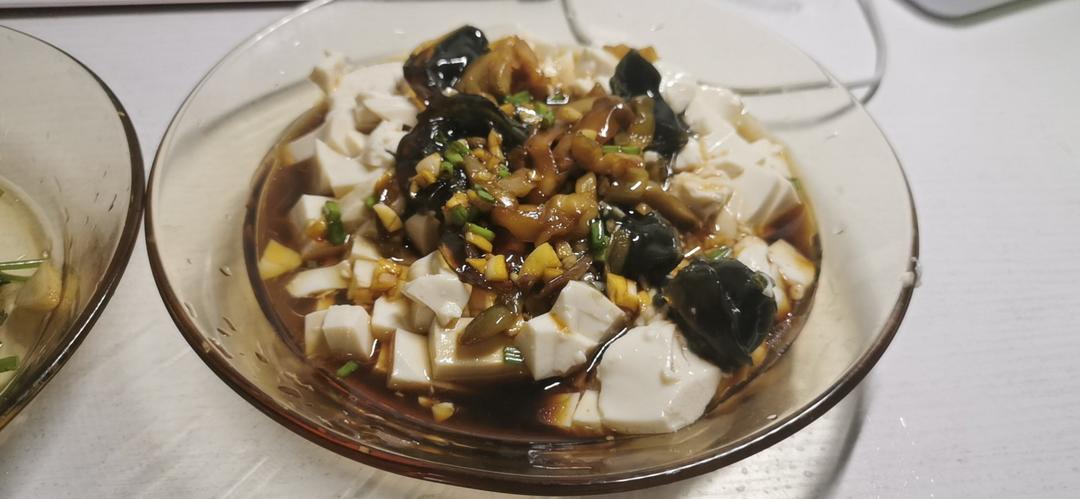 皮蛋拌豆腐