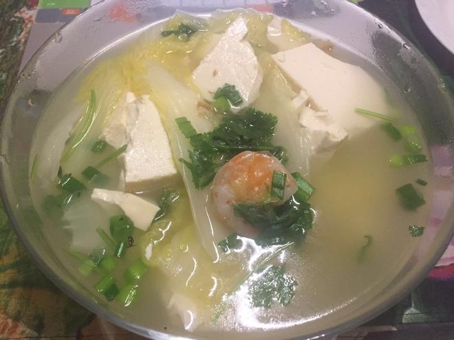 虾仁白菜豆腐汤的做法