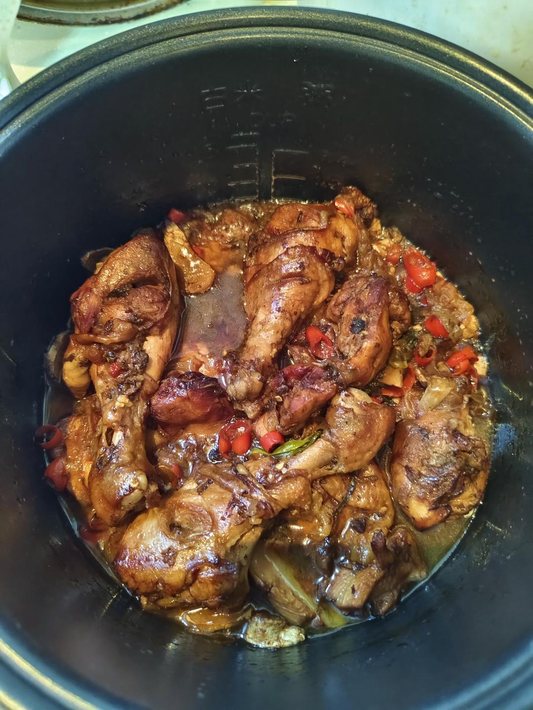 电饭锅焖鸡腿（懒人快手菜）