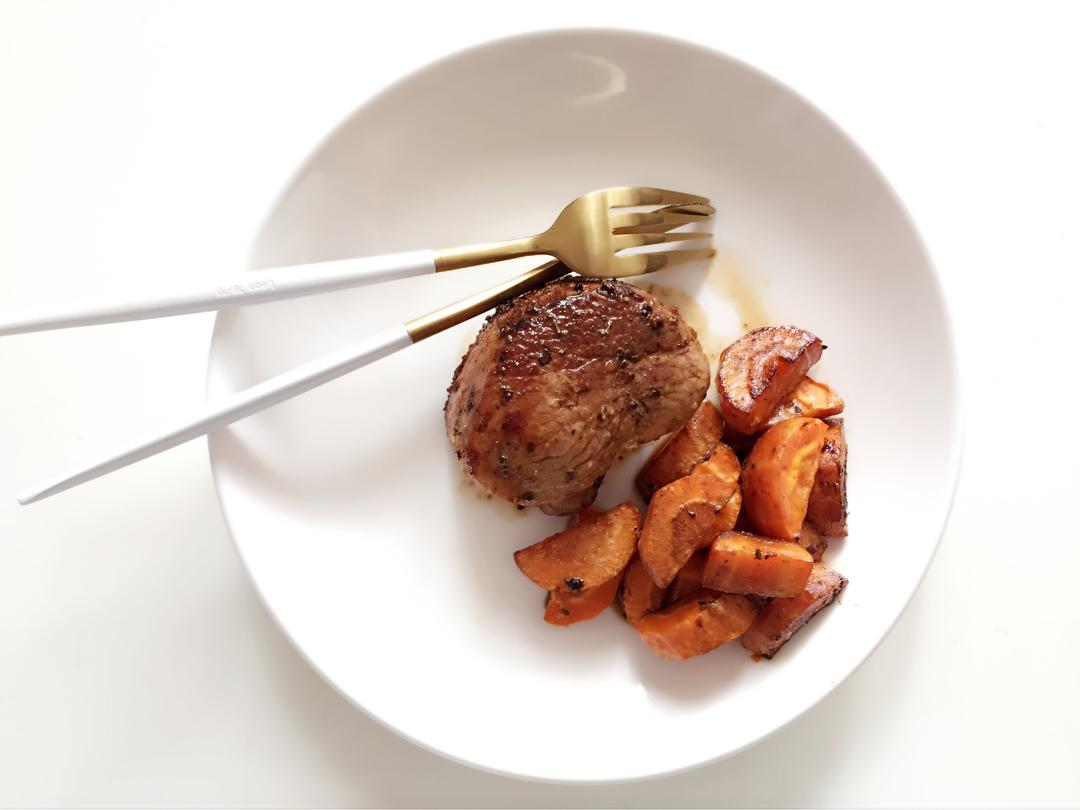 煎烤厚猪扒的做法