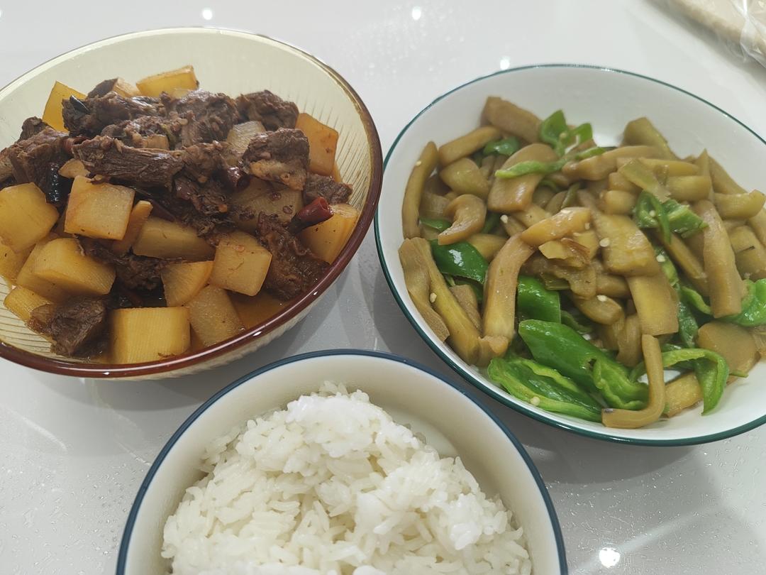 萝卜炖牛肉