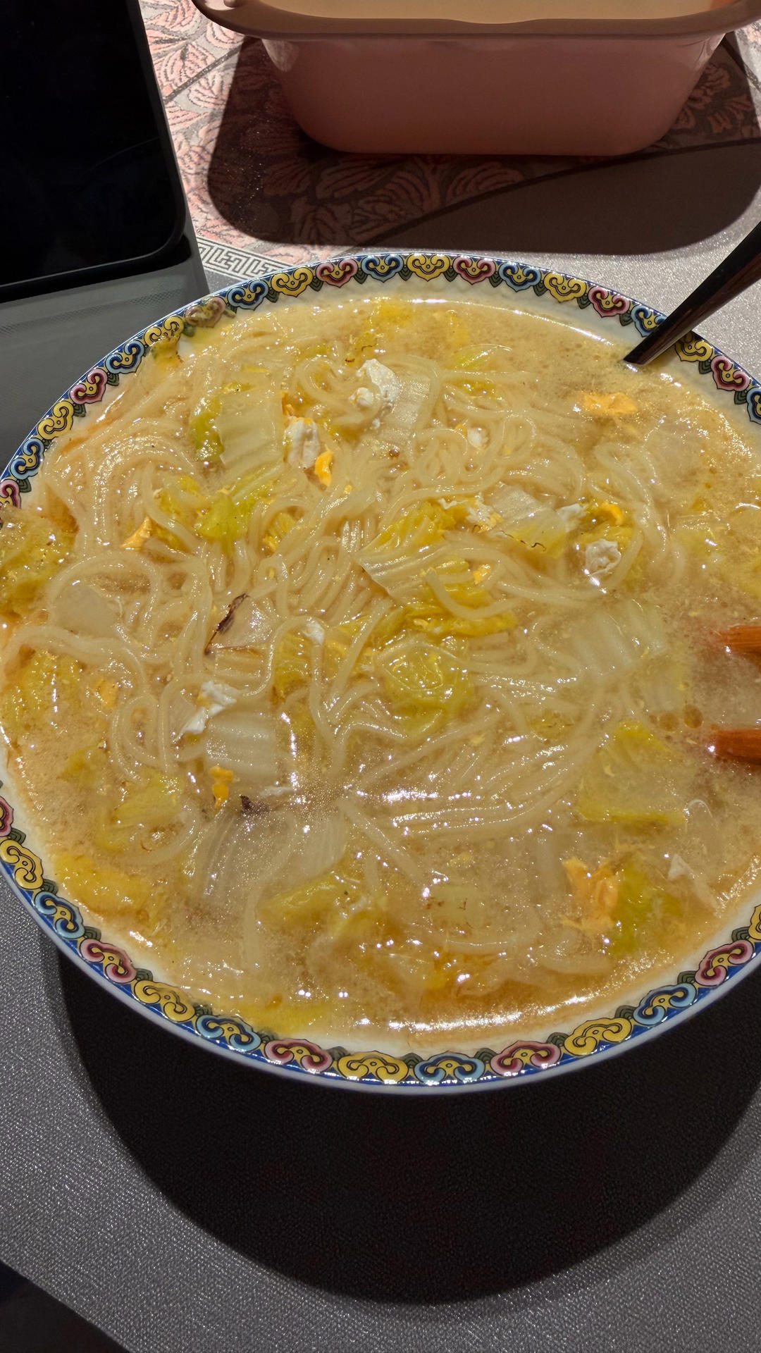 家常白菜挂面汤