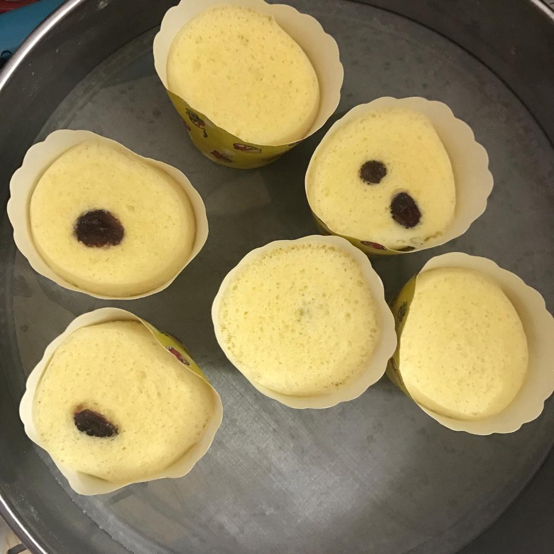 粘米粉蒸蛋糕