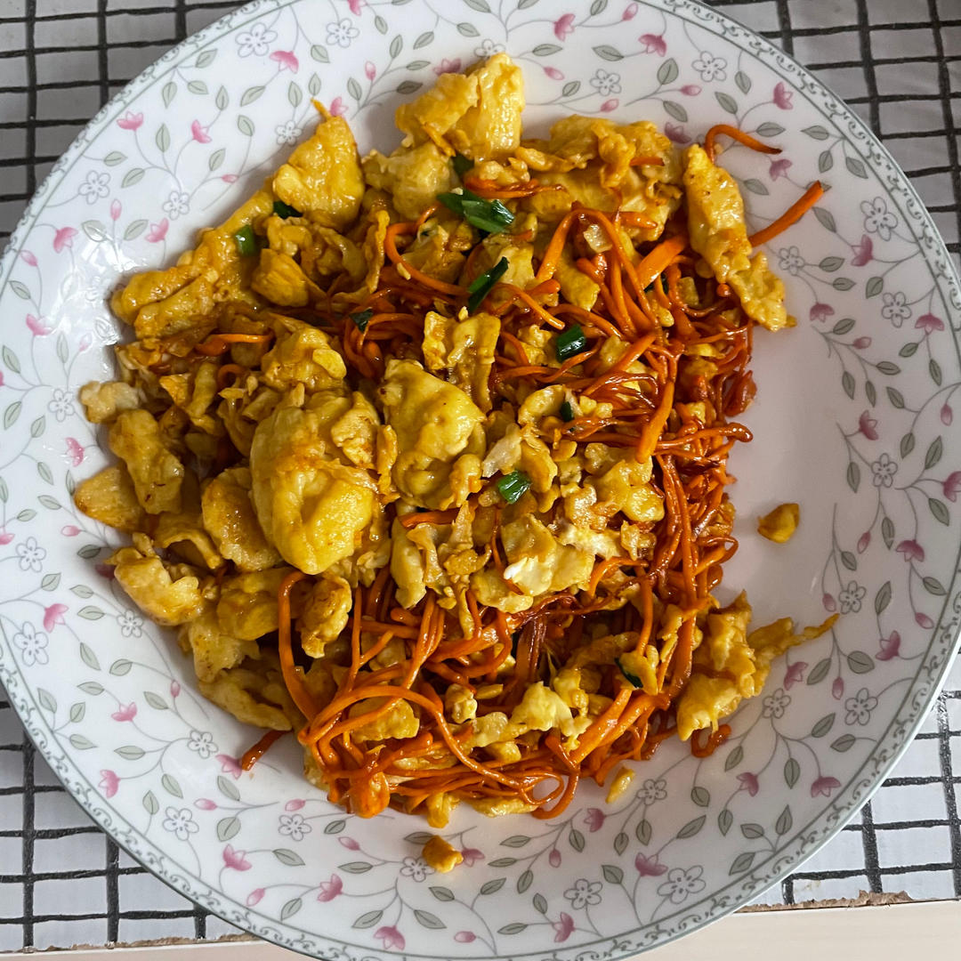 完全超出预期的虫草花炒蛋‼️