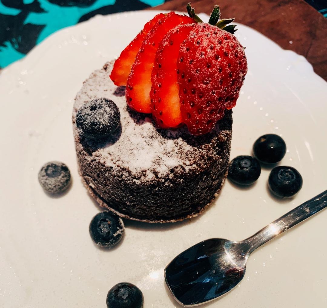 巧克力熔岩蛋糕 Chocolate Molten Lava Cake