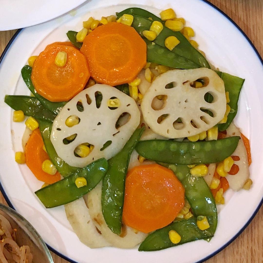 素菜也可以这么美—荷塘小炒