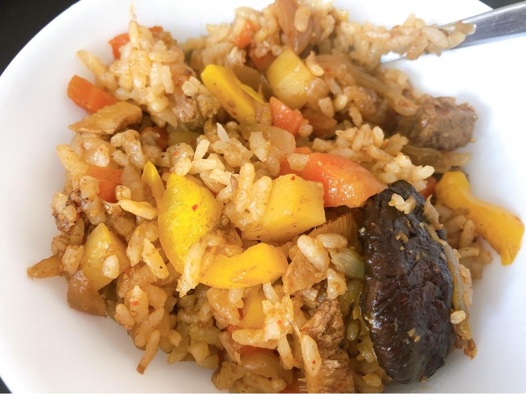 喷香羊肉焖饭
