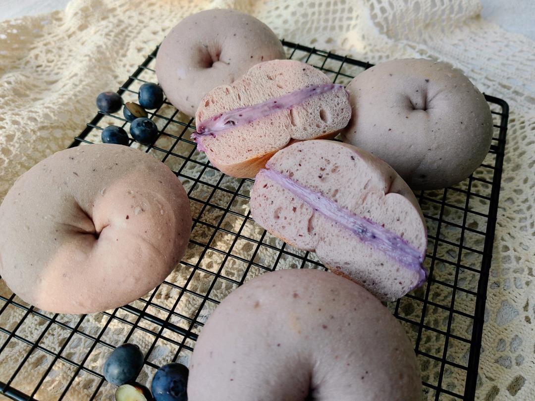 蓝莓乳酪贝果