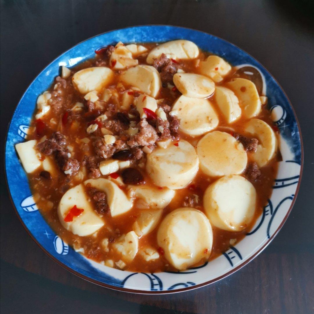 麻婆豆腐（嫩豆腐、肉末、豆瓣酱、花椒粉、蒜末）