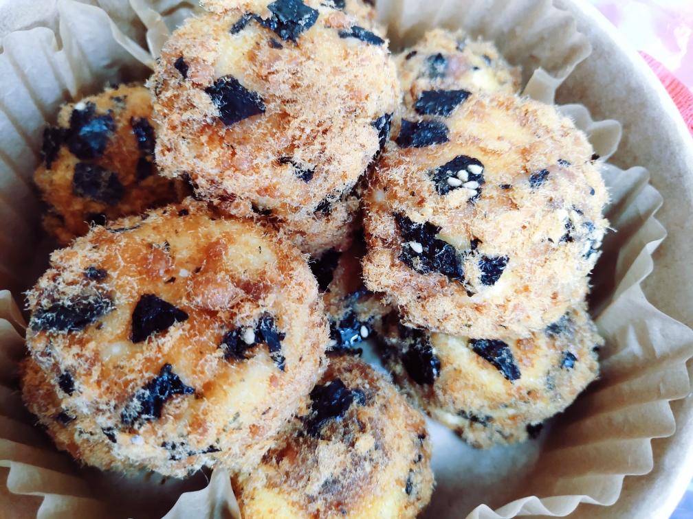 朋友都说比鲍师傅好吃的海苔肉松小贝