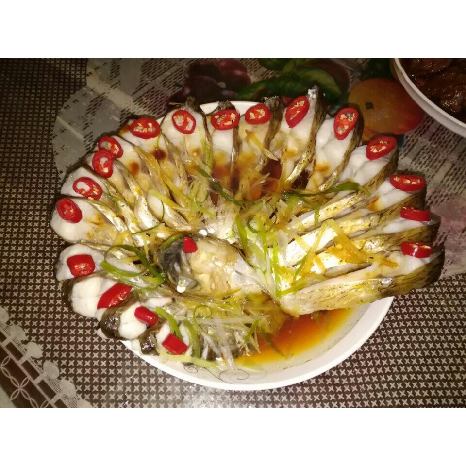 孔雀开屏清蒸鱼