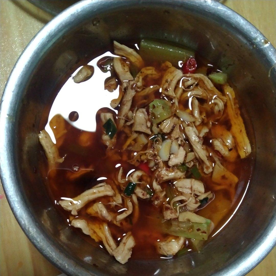 凉拌鸡胸肉丝