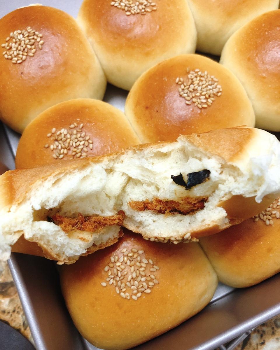 炼乳一发小餐包