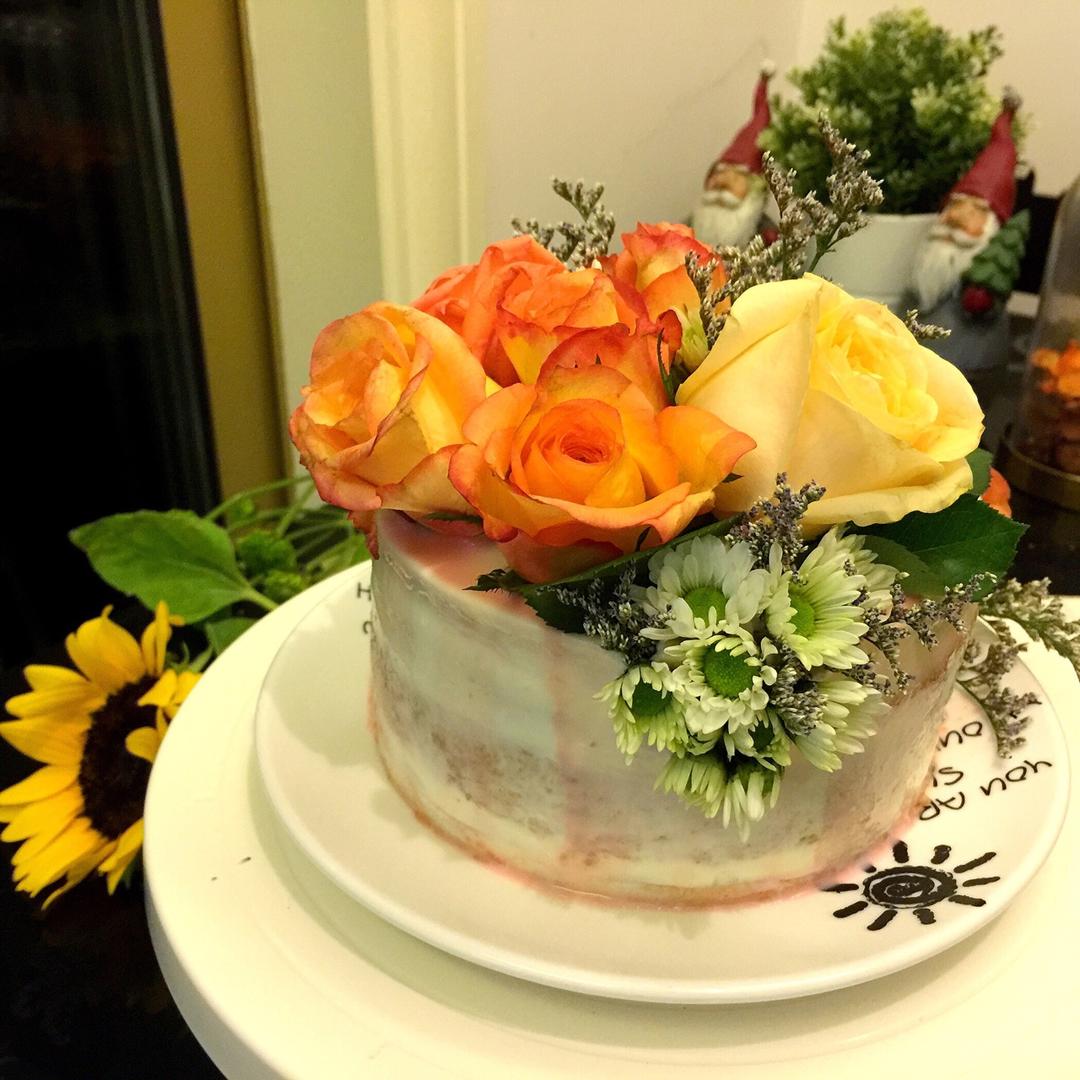 重瓣玫瑰牛乳酪鲜花裸蛋糕———中街1946重瓣巨玫瑰&牛乳雪糕