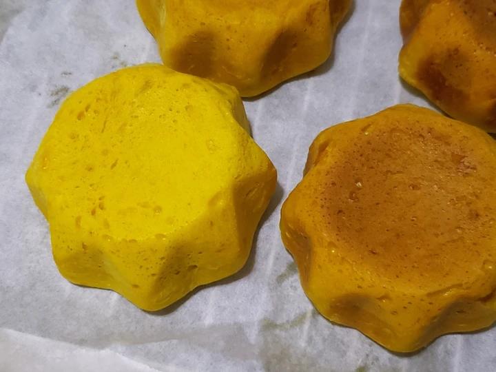 烤了一盘花儿~八角南瓜大鼓面包
