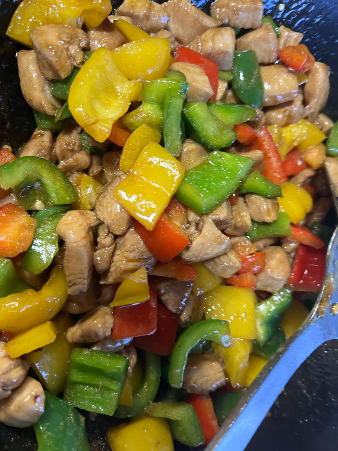 超级下饭   甜椒炒鸡丁       青椒炒鸡丁鸡胸脯