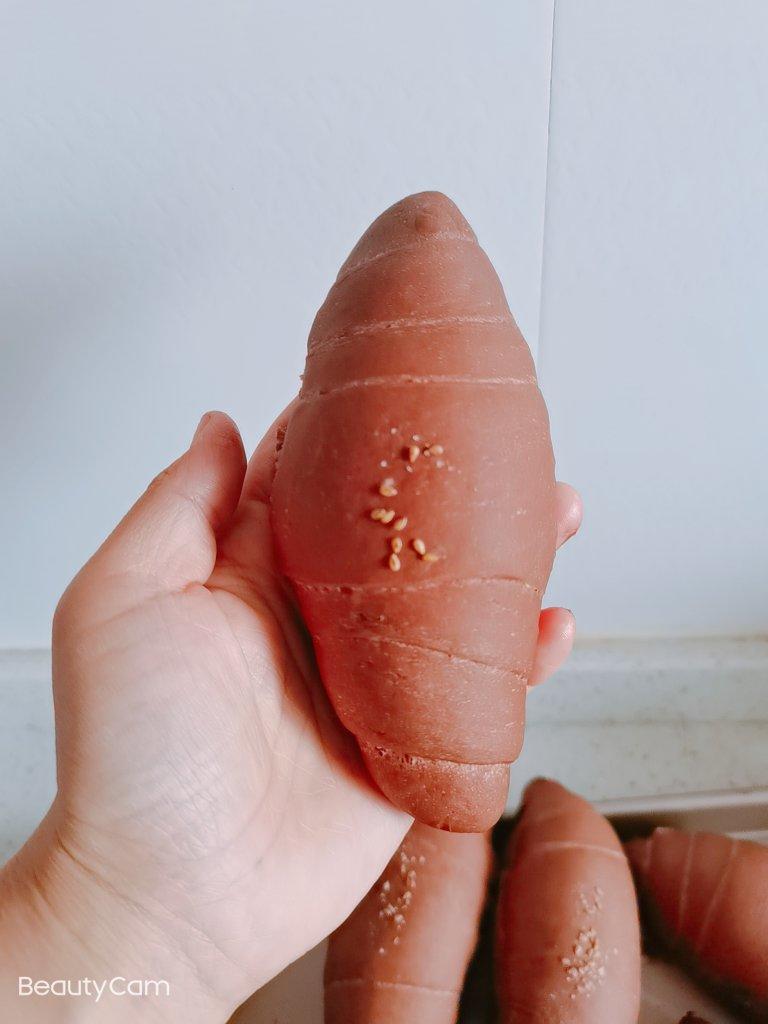 巧克力の盐可颂              （盐面包整型视频）