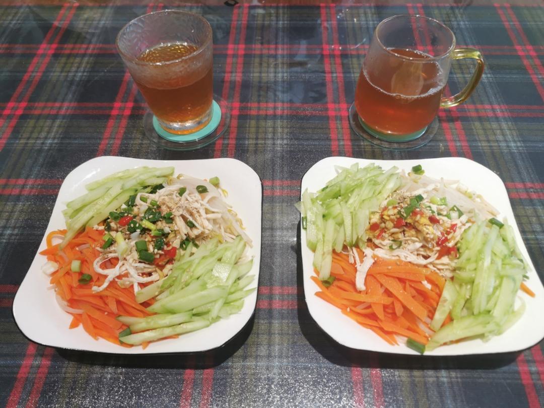 在家也能做的鸡丝凉面拌面