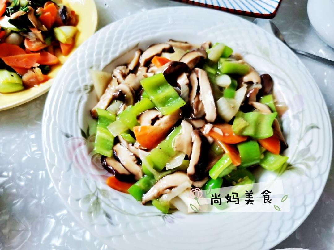 香菇炒尖椒