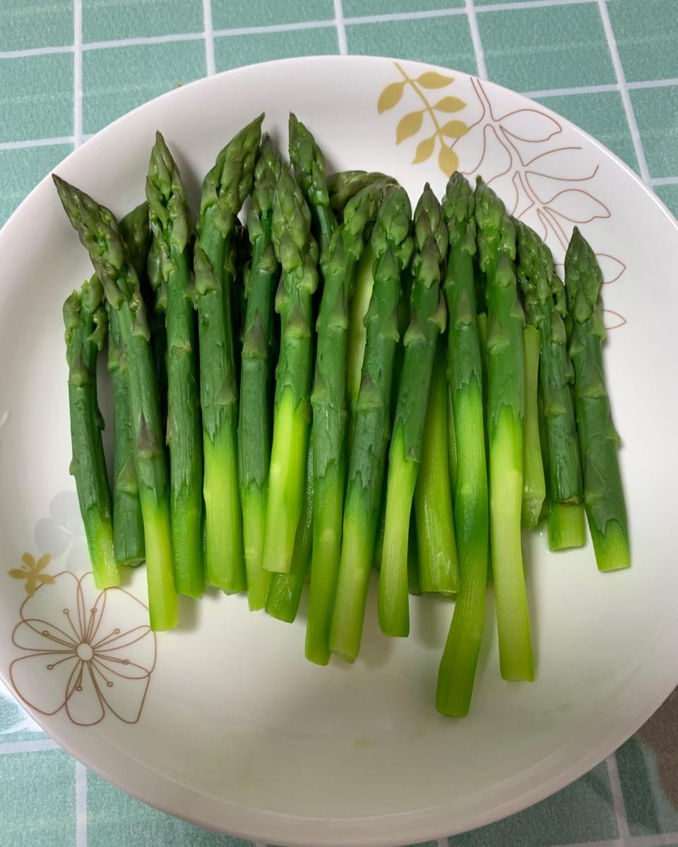 零厨艺的煎芦笋
