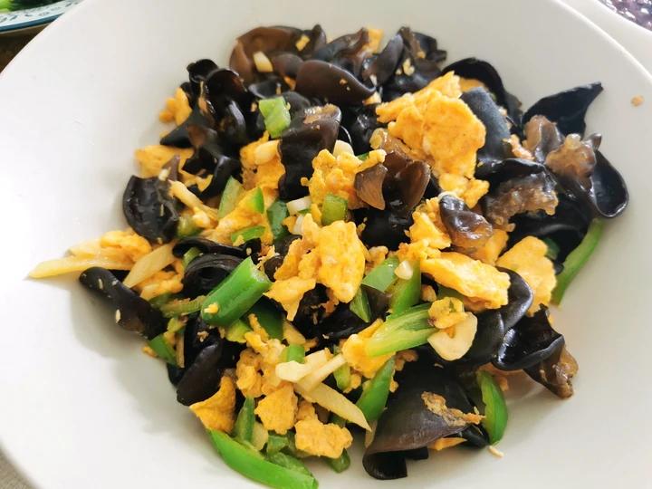 黑木耳青椒炒鸡蛋（营养又下饭）