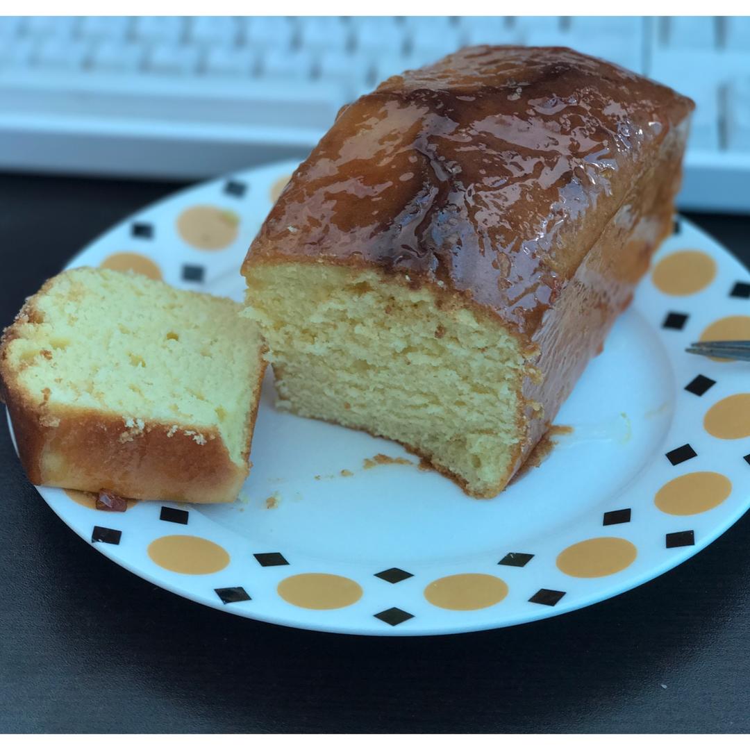 【雷蒙德的】裹酱柠檬蛋糕