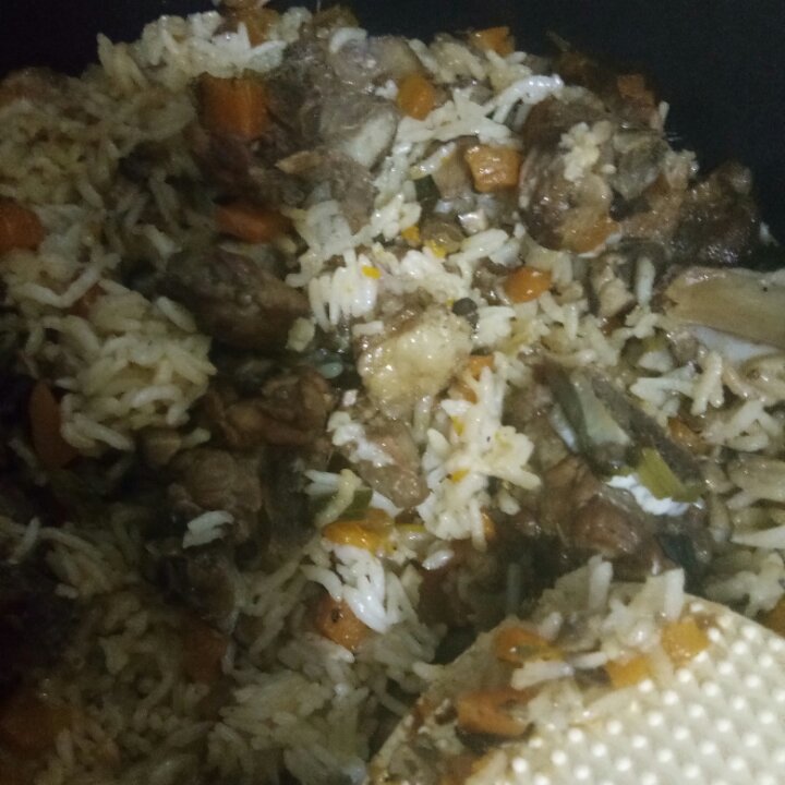 喷香排骨焖饭（爆好吃）