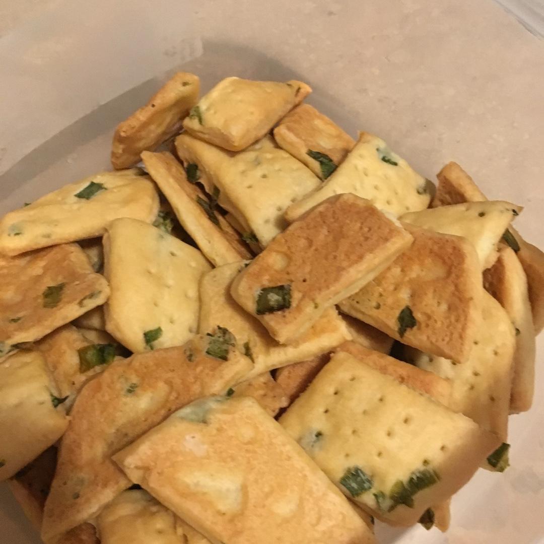 无糖香葱苏打咸饼干