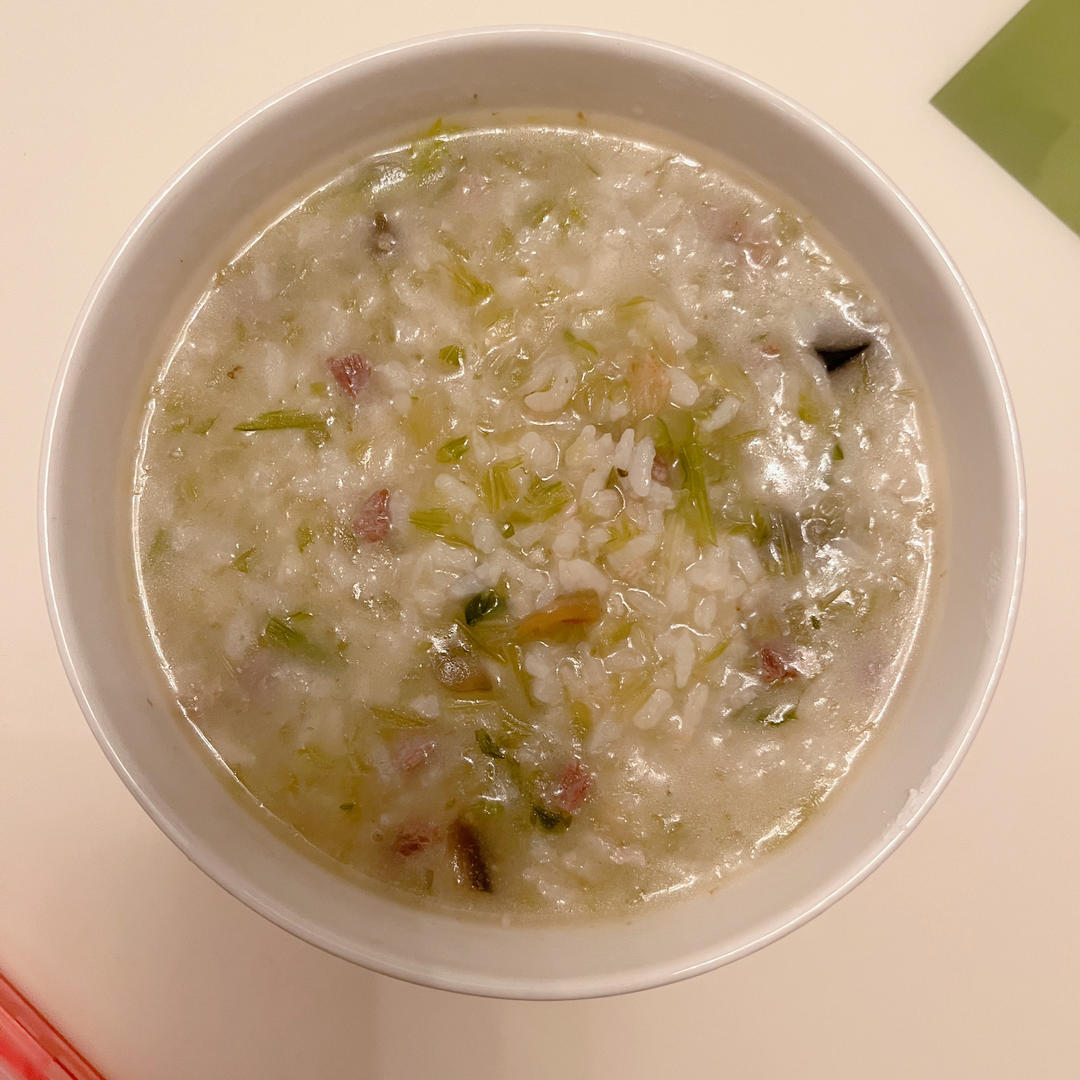 妈妈👩教我做的皮蛋瘦肉粥🥣简单快捷美味😋