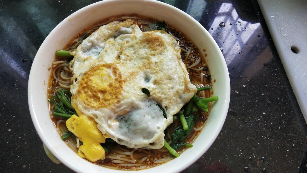 酸汤面
