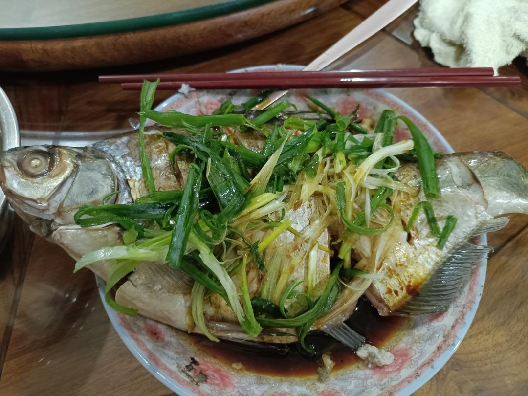 微波炉版清蒸鱼，做条鱼只需8分钟