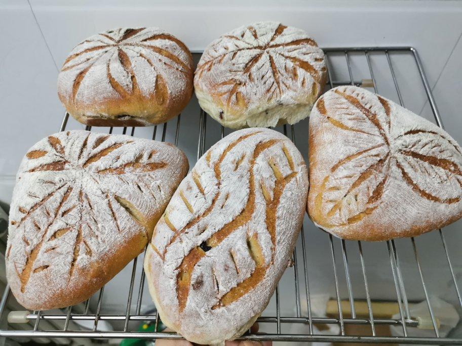 香蕉核桃仁软欧