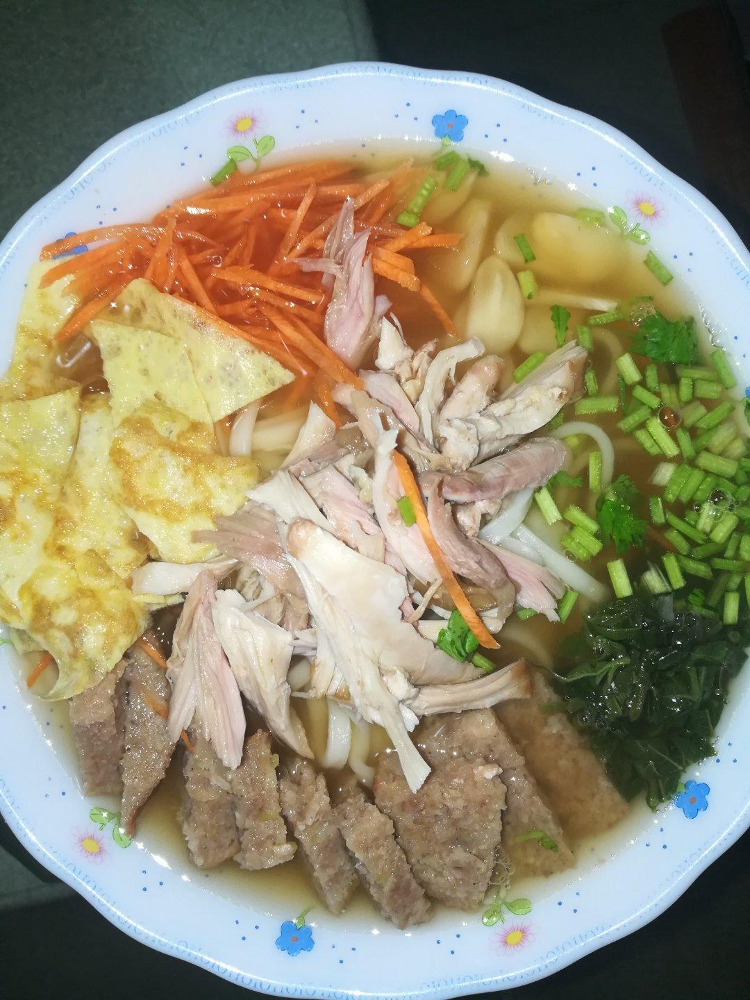 夏辛做的鸡鸭和乐面