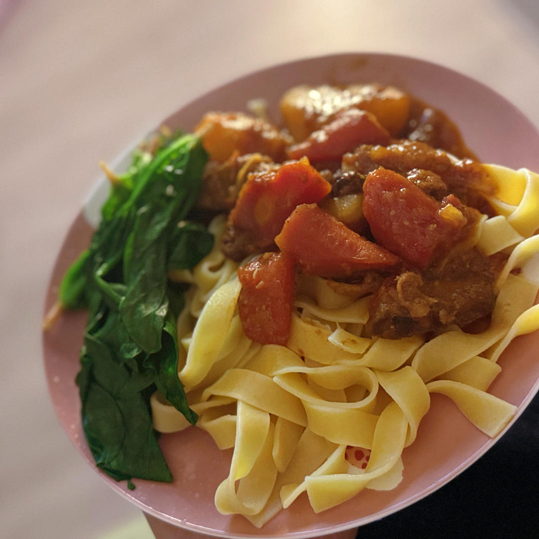 番茄土豆胡萝卜牛腩（牛肉鲜嫩的独家秘诀）