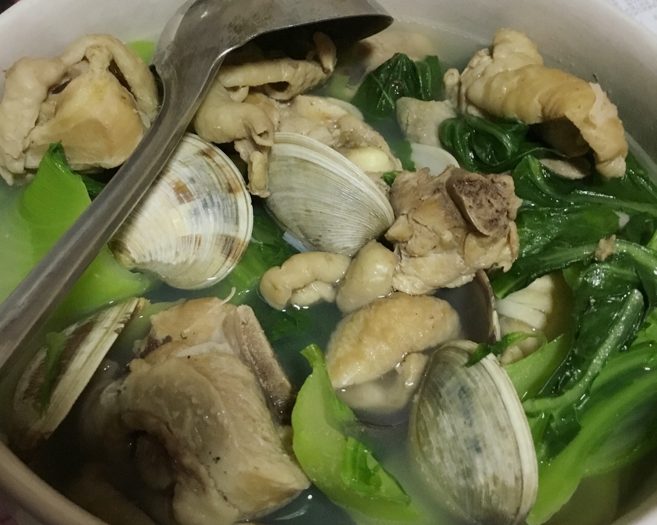 干贝芥菜鸡腿蛤蜊汤