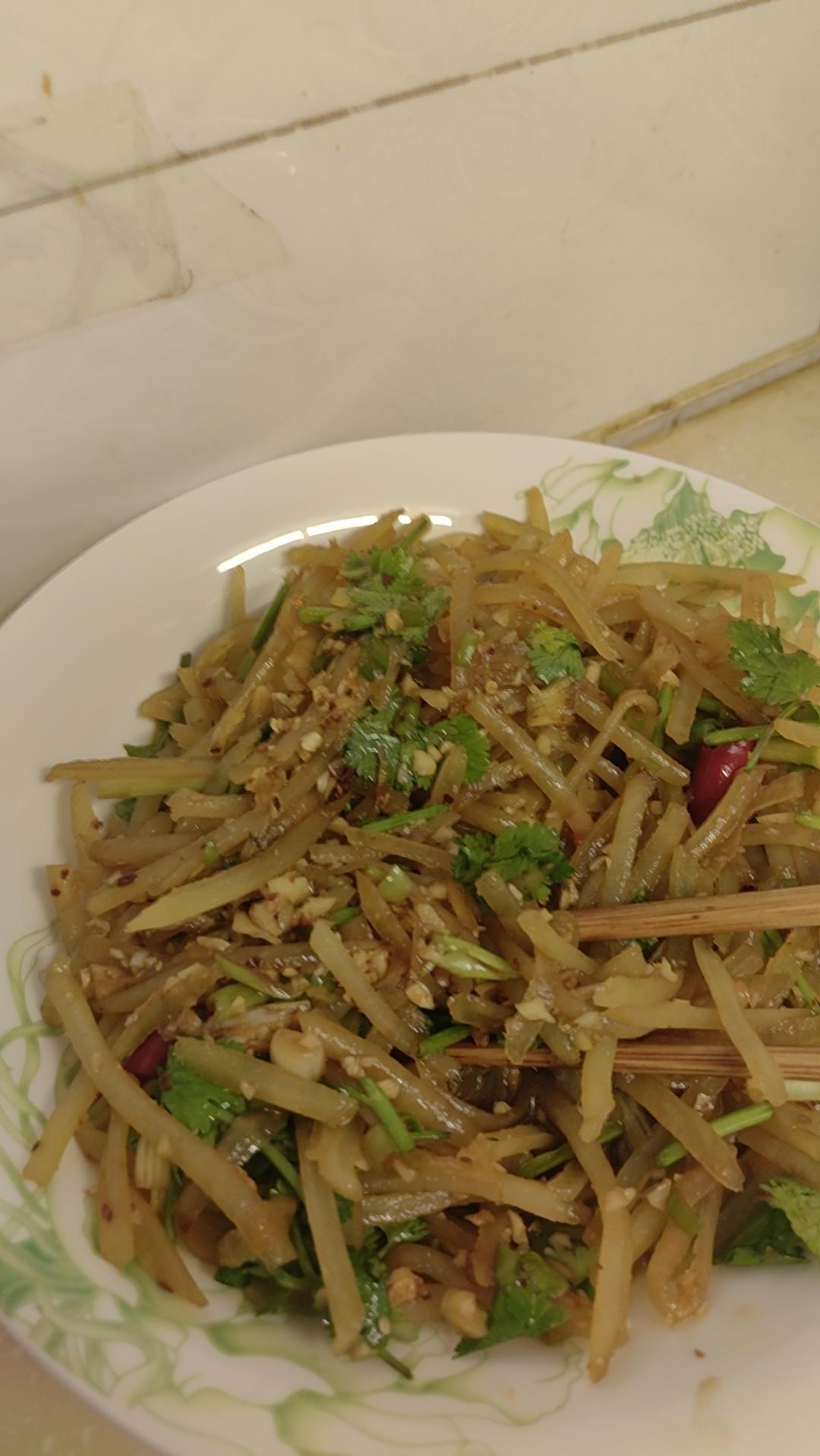 香辣开胃的凉拌土豆丝