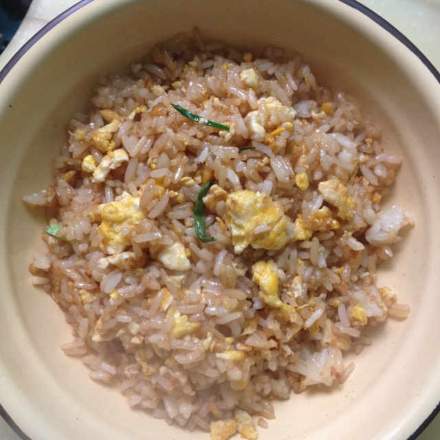 傻瓜版酱油炒饭
