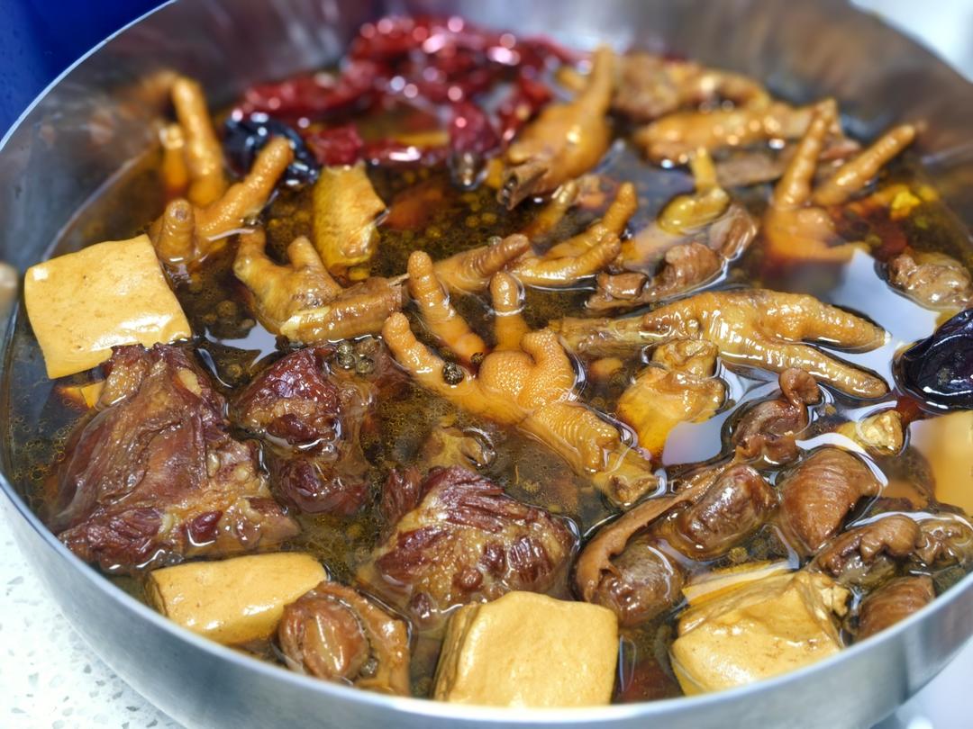 卤鸭货/卤鸭板肠/麻辣脆弹筋道